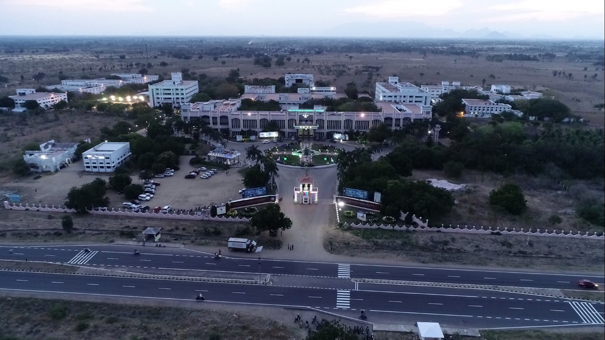 Campus_tour 1